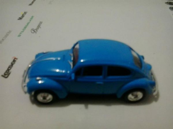 MINIATURA 1/64