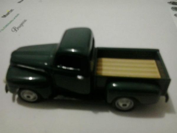 MINIATURA 1/64