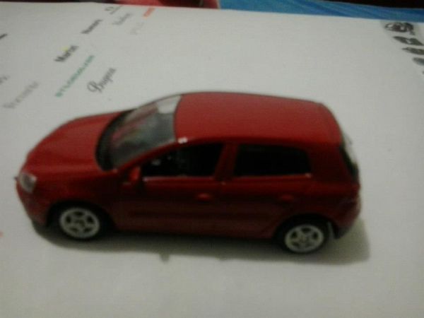 MINIATURA 1/64